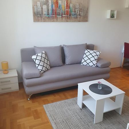 Apartman Dzakula Zagreb Buitenkant foto