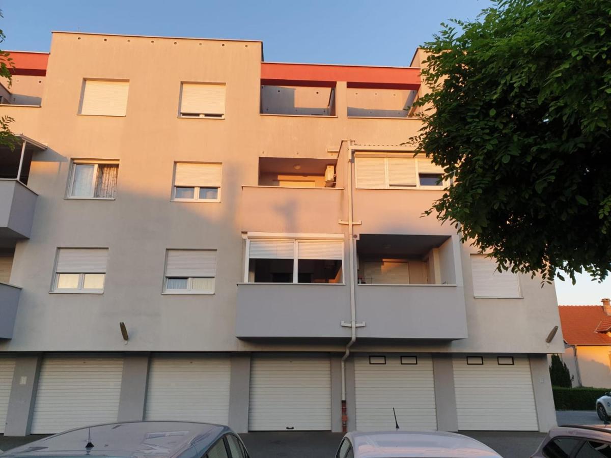 Apartman Dzakula Zagreb Buitenkant foto